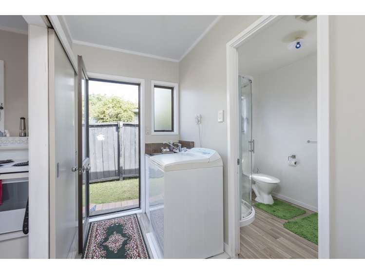 8 Cornwall Street Te Atatu South_19