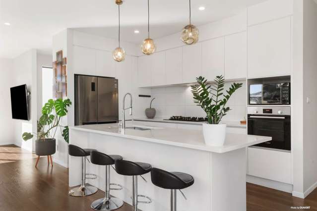 Vendors Say Sell: Present All Offers!