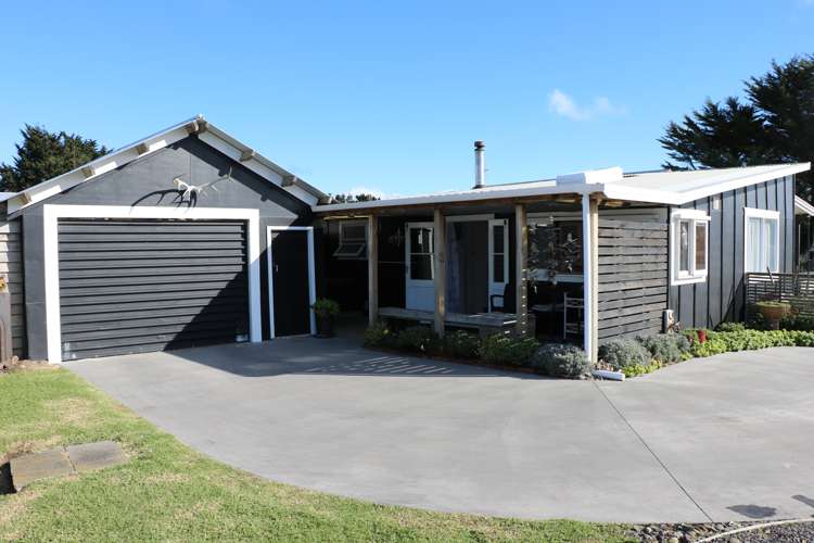 4 Chrystall Street Foxton Beach_3