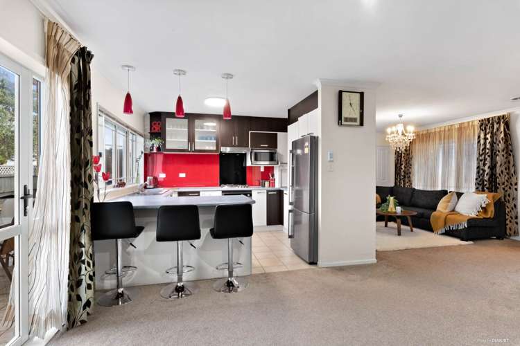 1 Watersfield Place Flat Bush_4