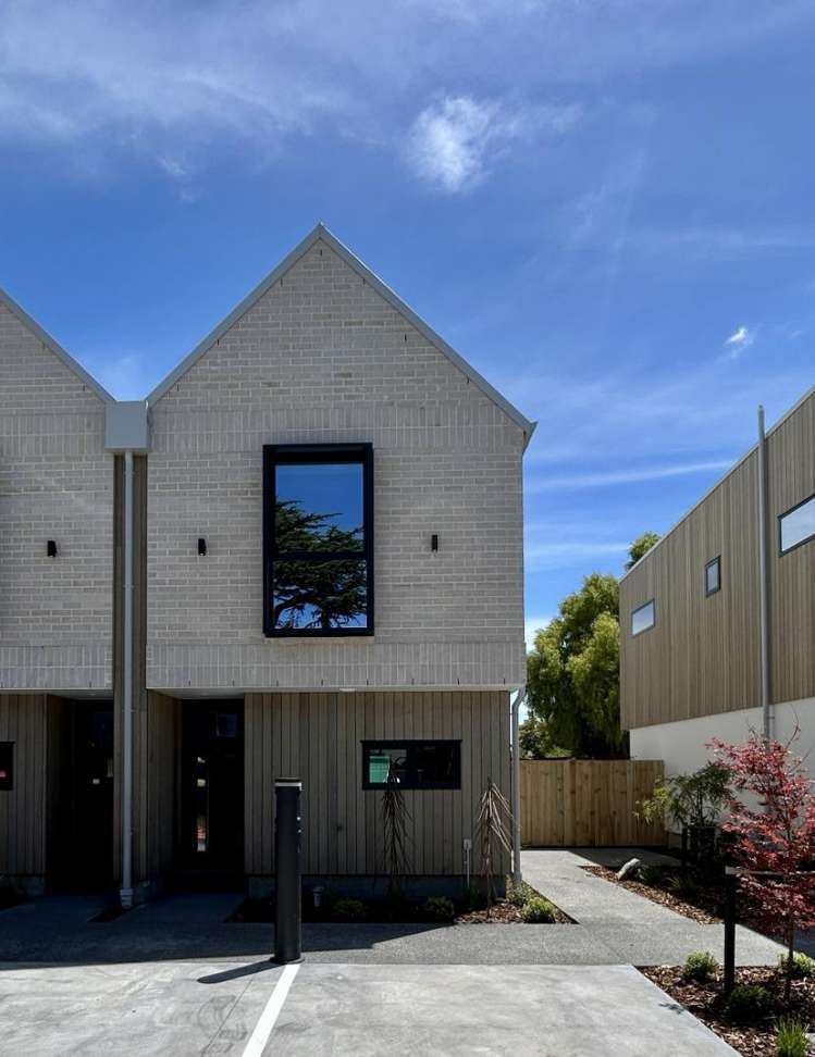 9/894 Colombo Street_0