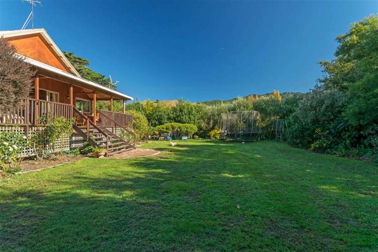 52 Bush Road Tuamarina_30