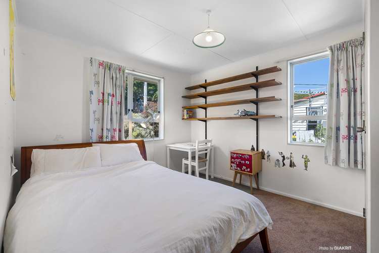 7 Tukanae Street Strathmore Park_9