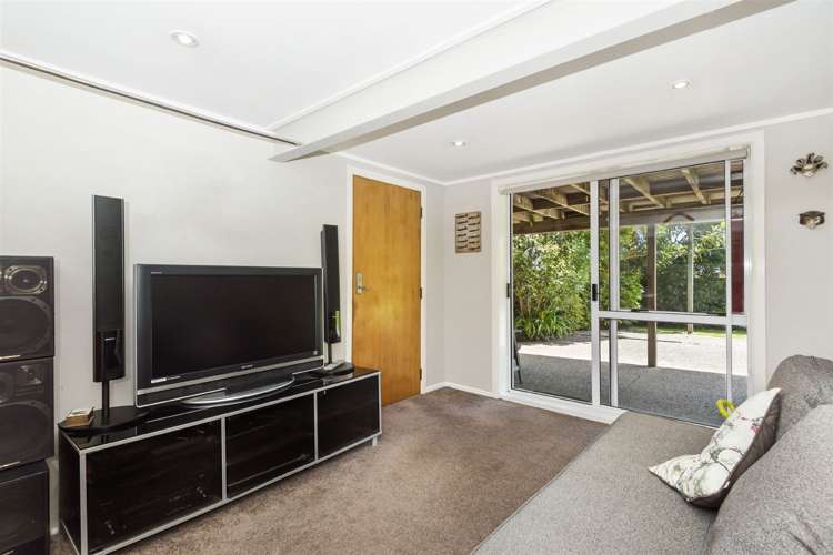 2 Phillip Parade Forrest Hill_18