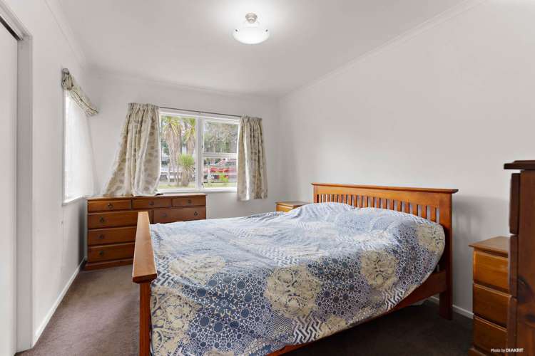 103 Barrys Road Glendene_9