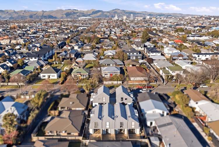 31A & B/33A & B Oxley Avenue_1