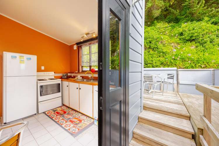 4A Seaview Terrace Bluff Hill_21