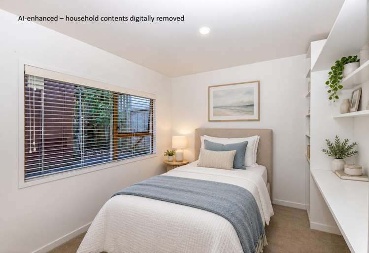 2/1 Marina Road Torbay_8