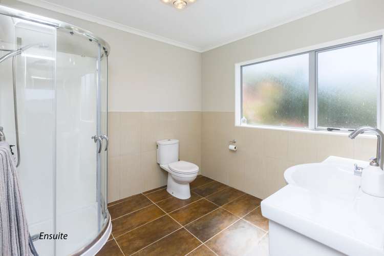 7 Swain Grove Riverstone Terraces_15