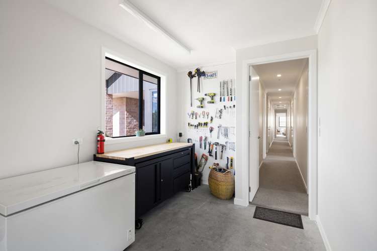 39 Sunline Drive Leamington_31