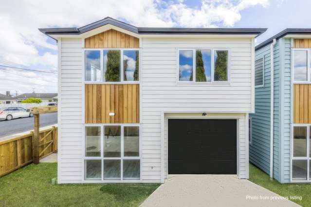 Motivated Seller– Modern Papakura Gem!