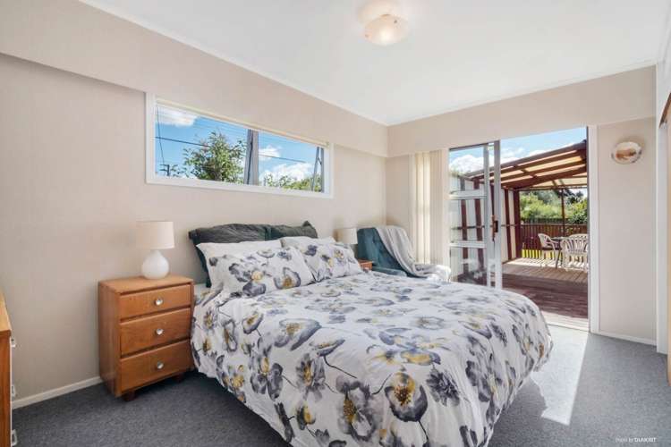 16 Eskdale Road Birkdale_8