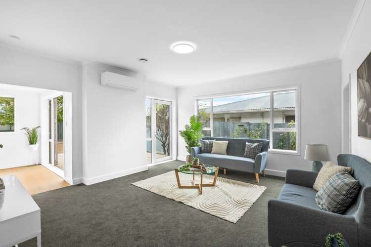 23 Lake Terrace Road Burwood_7