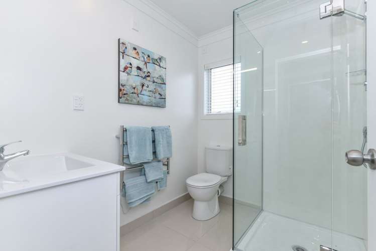 36 Henson Road Whitford_21