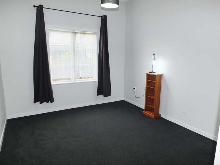 37 Cook Street Foxton_12