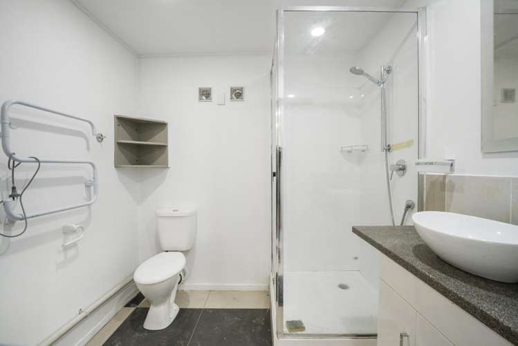 2/12 Graham Road Conifer Grove_17