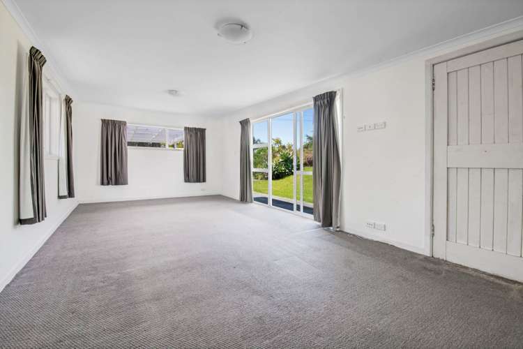 29 Roberts Road Matakatia_14