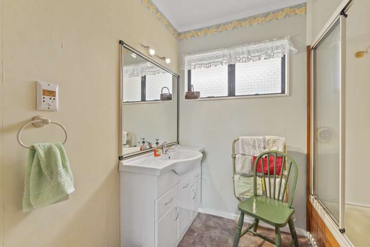 3 The Avenue Paraparaumu Beach_12