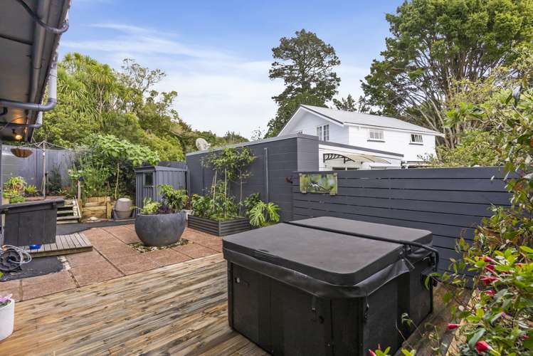 2/10 Abbeygate Street Birkdale_13