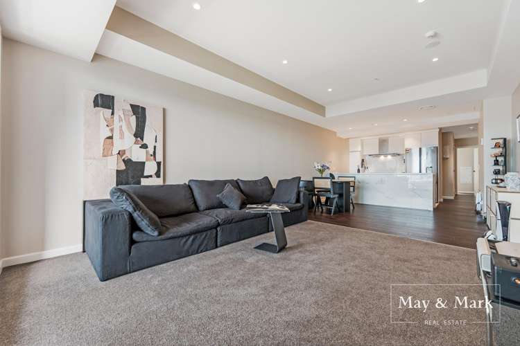 1013/47 Beach Road_5