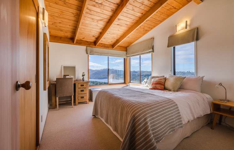 627 Huia Road Parau_11