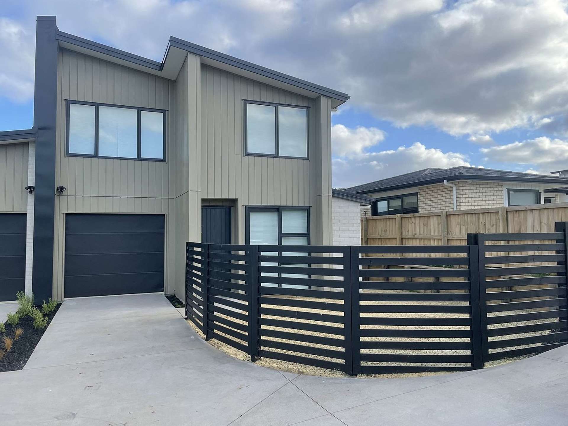 2/333 Horsham Downs Road Rototuna North_0