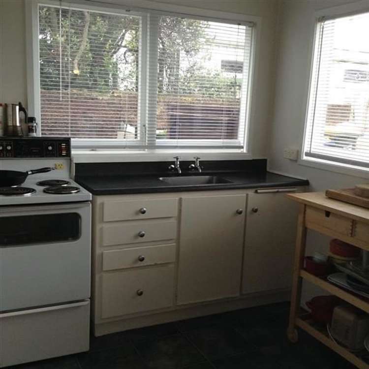 12/16 Queens Parade Devonport_5