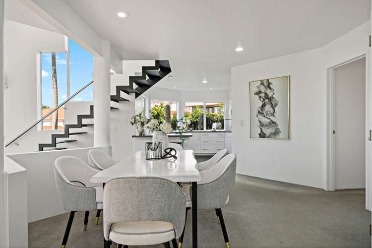 2/62 Simmental Crescent Somerville_16