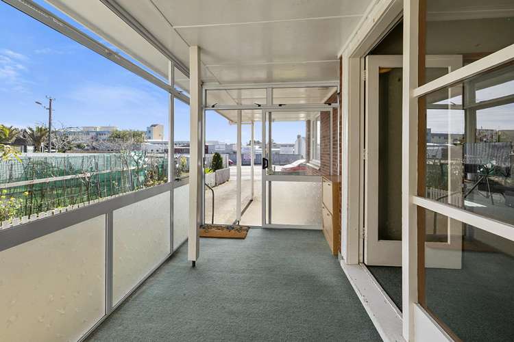 113A Tukapa Street Westown_11