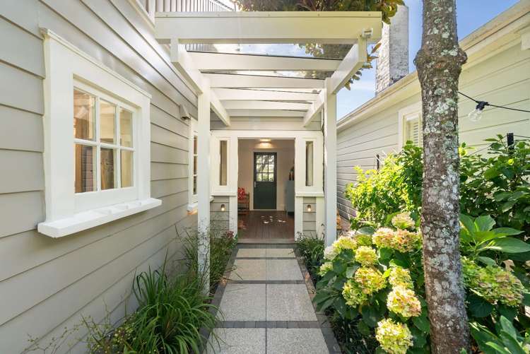 4 Manuka Terrace Eastbourne_27