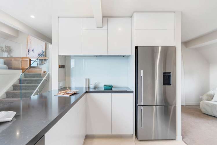 68 Long Drive St Heliers_6