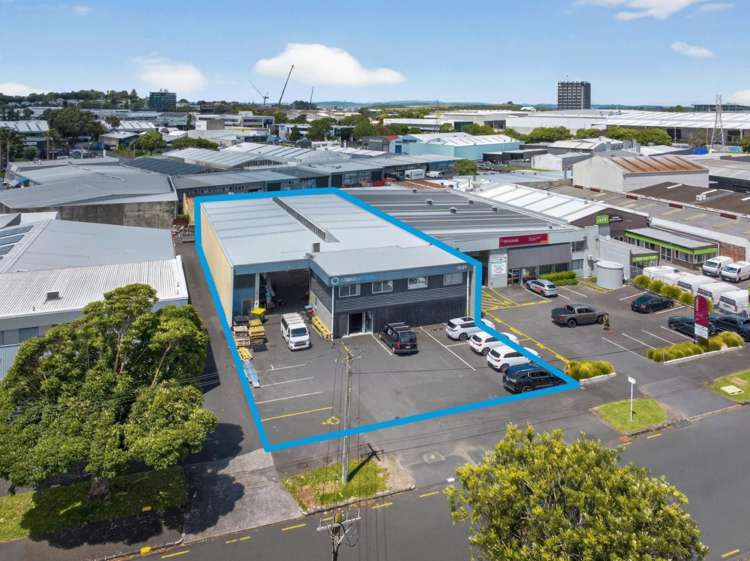 21 Fairfax Avenue Penrose_1