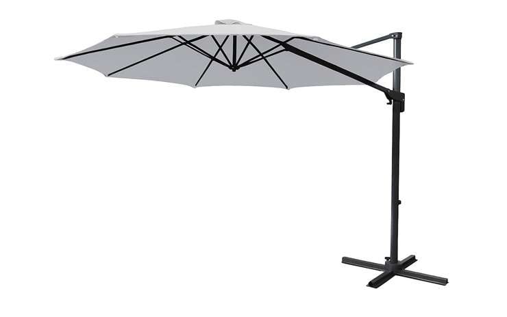 New Zealand's sun is unforgiving, so finding the right shade for your deck or outdoor entertaining space is crucial. Artwork / Beth Walsh