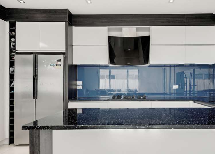 5 Fong Road Flat Bush_5