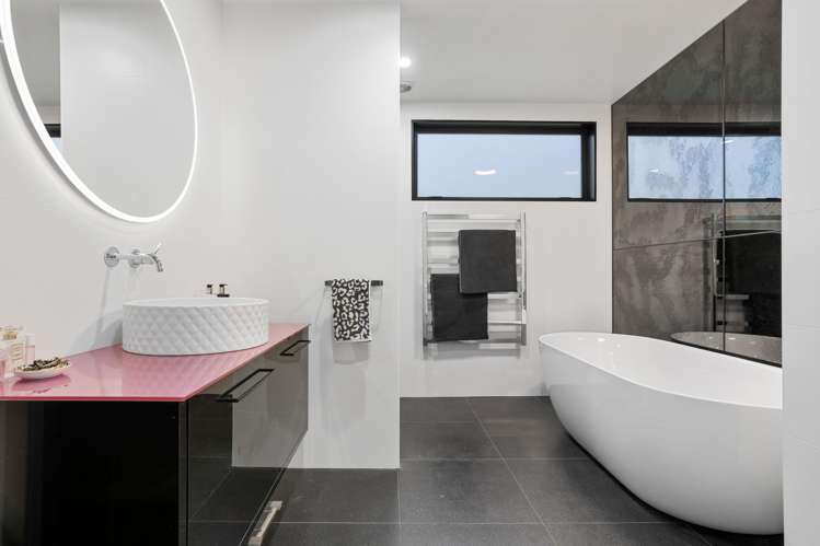 118 Motu Iti Pauanui_17