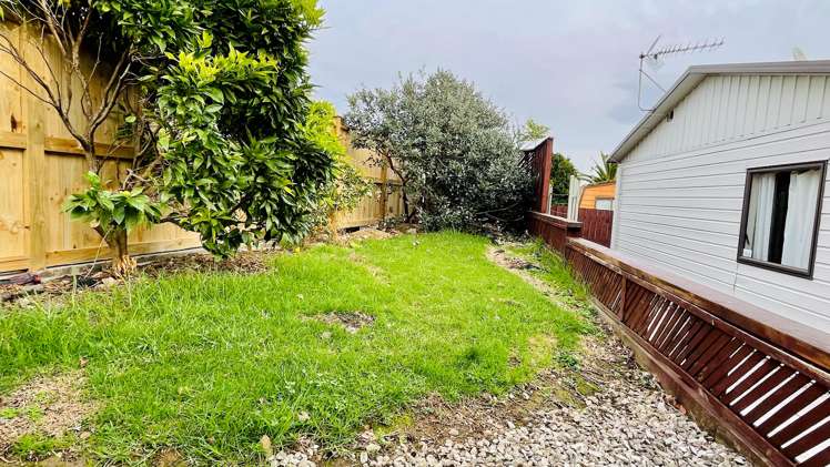 8 Idesia Place Totara Heights_34