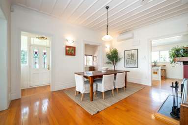 119 Chaucer Road North_2