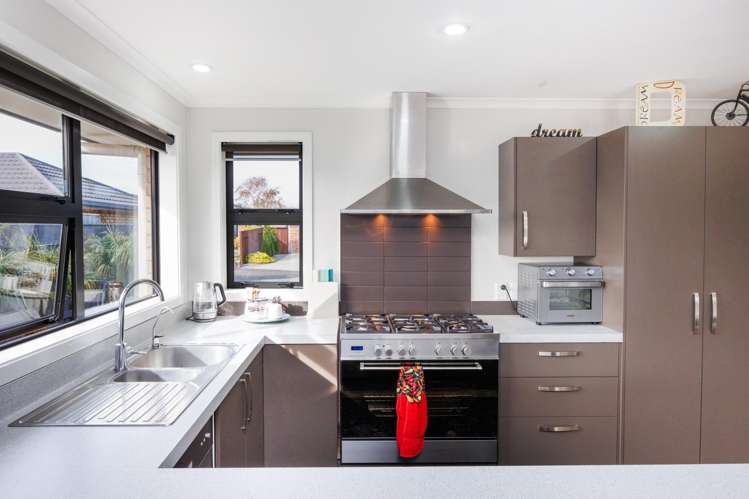 12 Lorenzo Place Kelvin Grove_5
