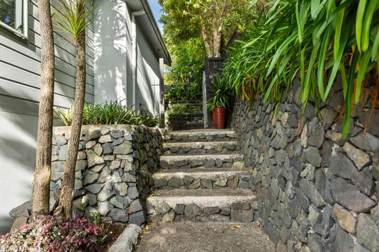 8 Tironui Terrace Western Heights_15