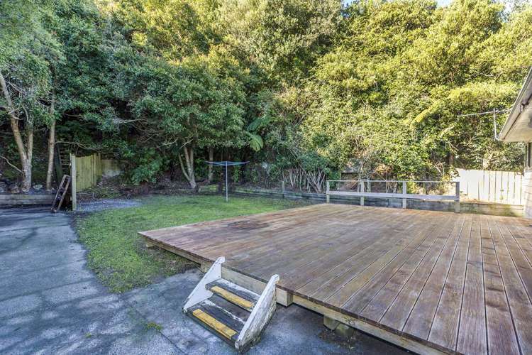 48 Cardiff Crescent Cannons Creek_14