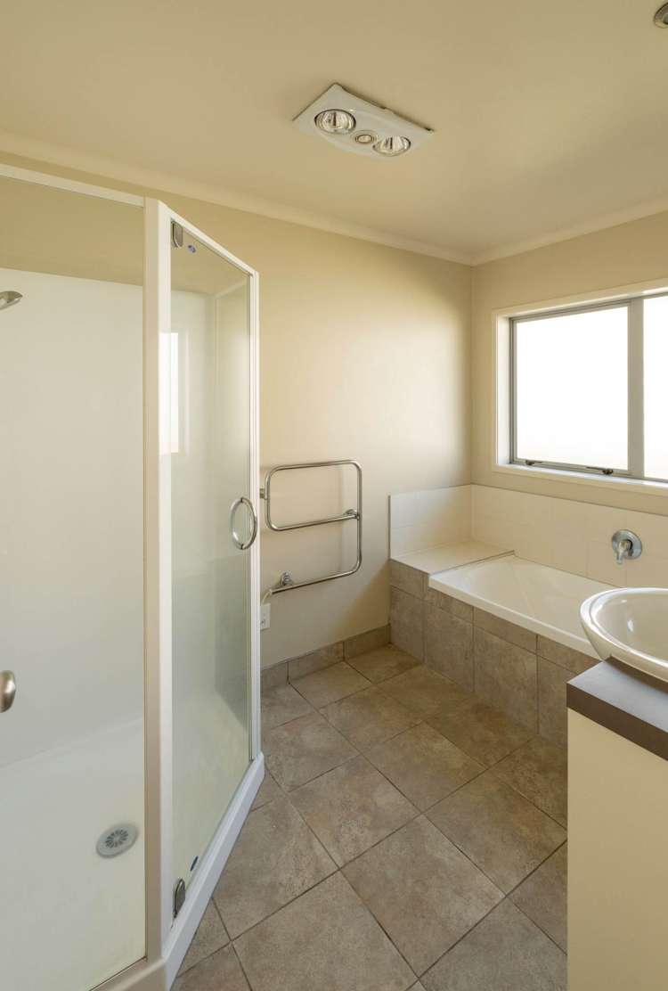 3 Seamount Drive Red Beach_11