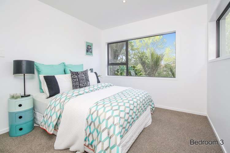 1/27 Waitemata Road Hauraki_13