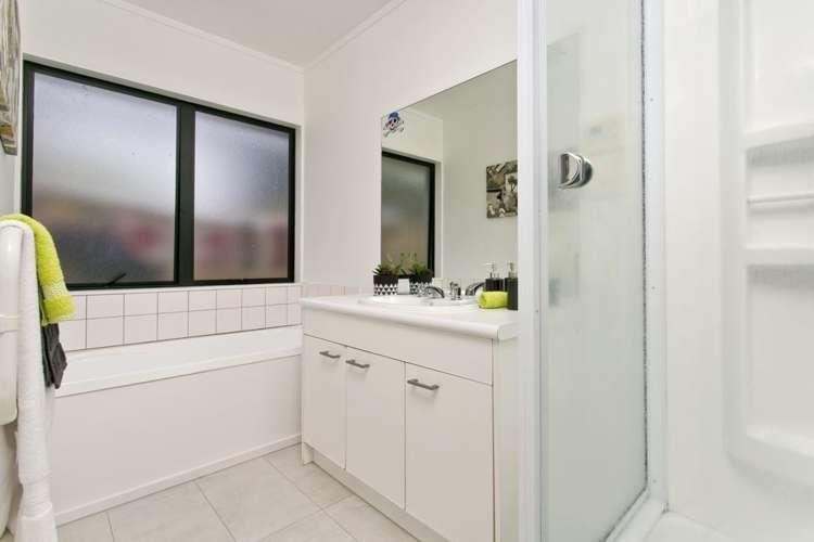 24 Chedworth Drive Glenfield_14