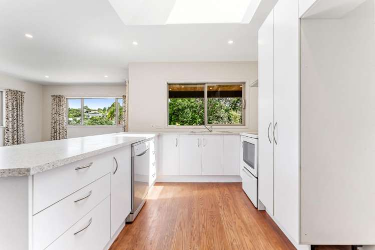 52b D'Oyly Drive Stanmore Bay_3