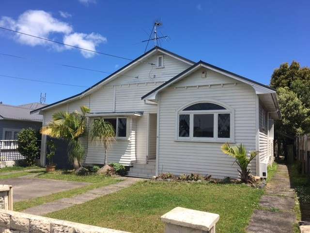  80 Kiwi Road Point Chevalier_1