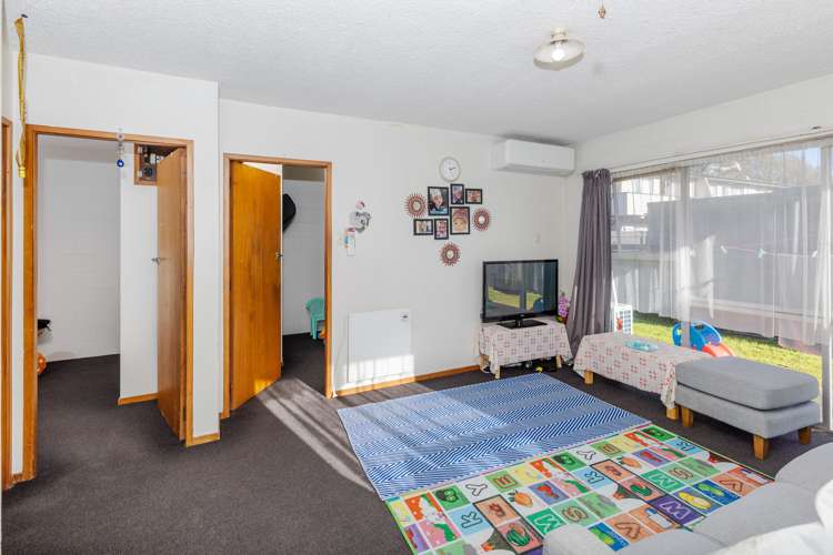 2 Coates Street Hamilton East_10