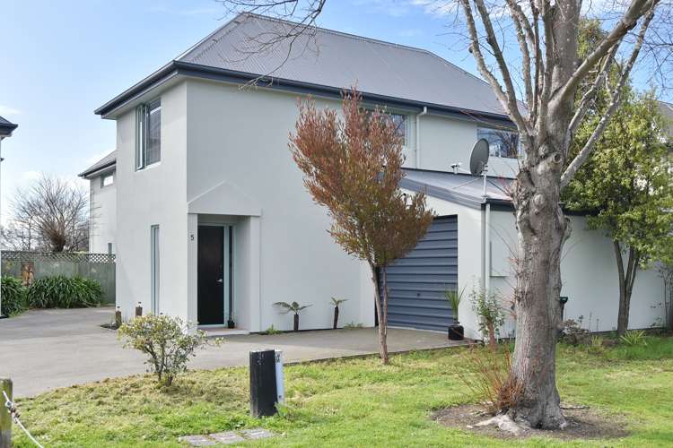 5/19 Longley Place Addington_20