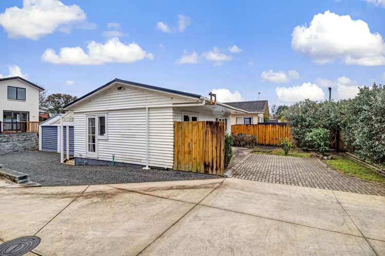 121 Abbotts Way Remuera_13