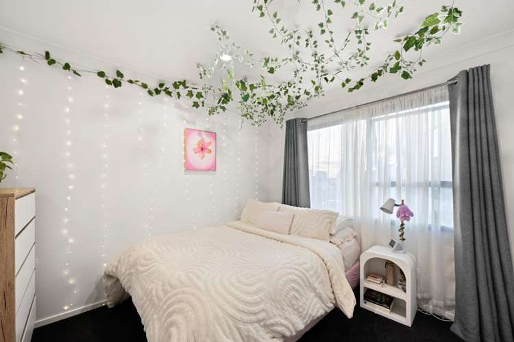 22 Gilbass Avenue Hamilton Lake_18
