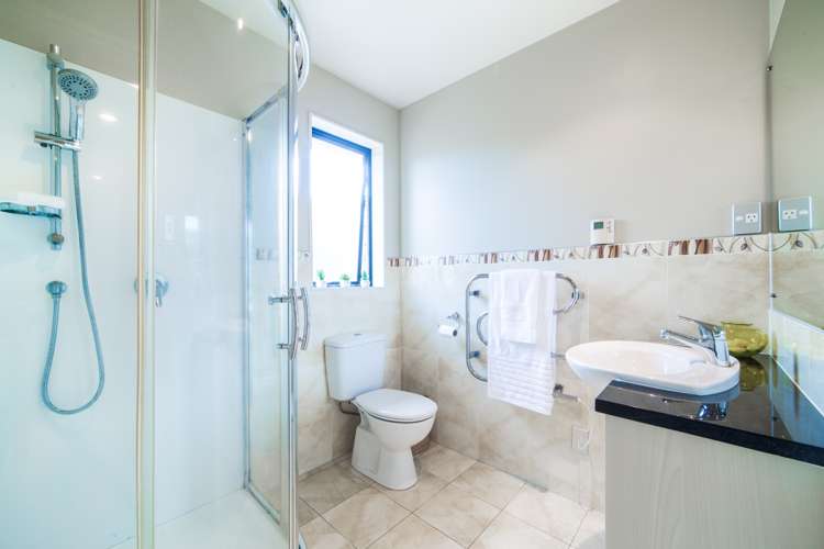 17 Gordon Stanley Drive Massey_13